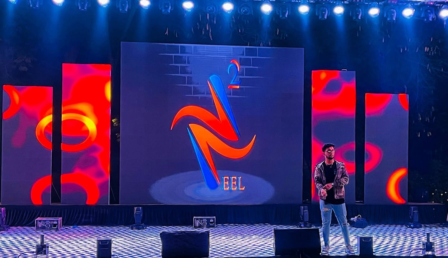 Stage & Performances